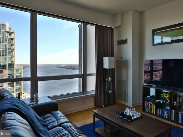 901 N Penn St Unit P2305, Philadelphia, PA 19123