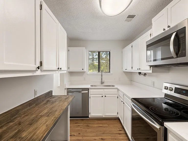 600 Audubon Lake Dr #5A22 — Photo 4