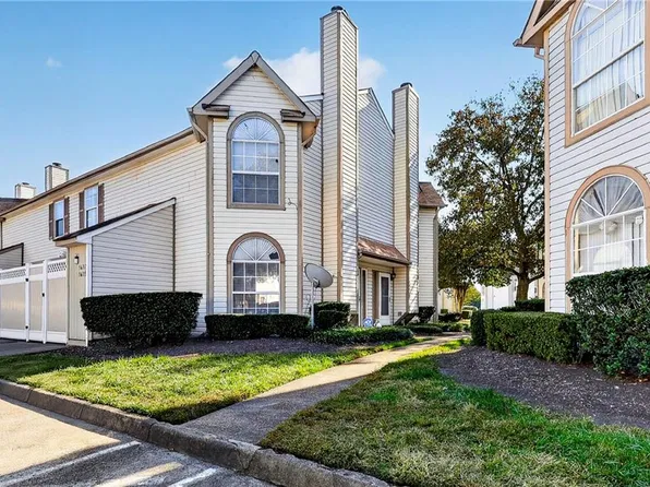 3637 Essex Pond Quay, Virginia Beach, VA 23462