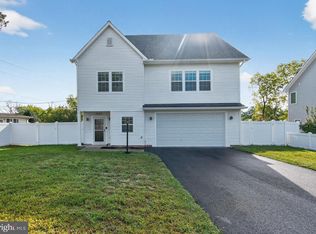 7643 Chestnut St, Manassas, VA 20111