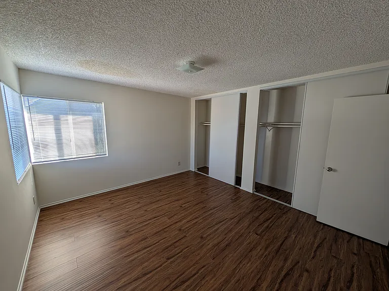 Tilden Apartments — Photo 12