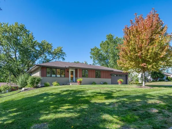 13008 Lakeview Dr, Burnsville, MN 55337