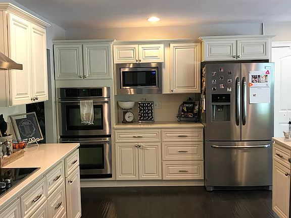 2nd image of 18032 Deercliff Ct