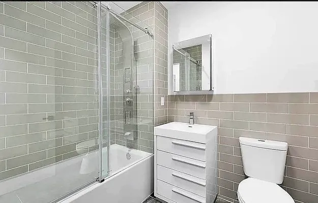 Rented by Elmekies Equities | media 16