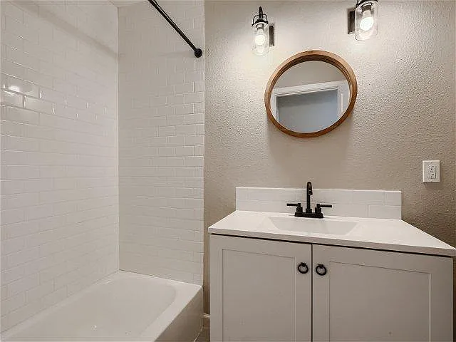 334 Shropshire Dr — Photo 20