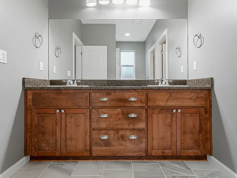 2643 Andrew Ave NW — Photo 50