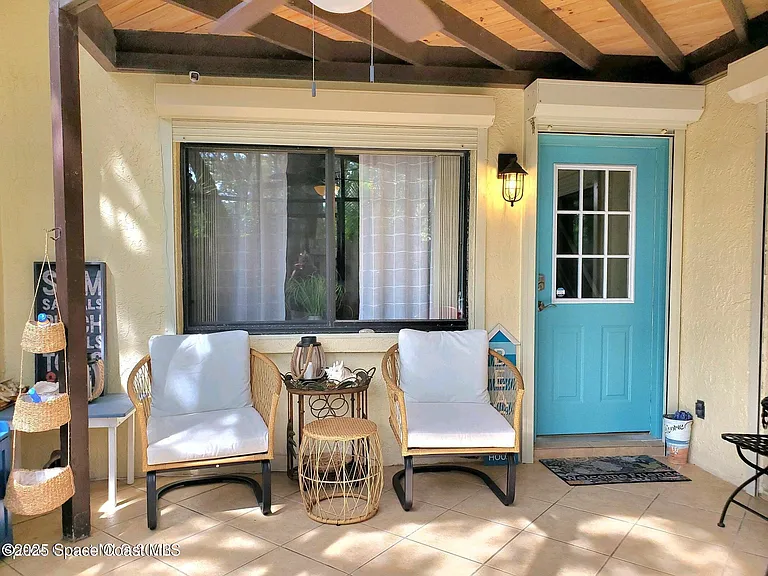 8751 Live Oak Ct — Photo 5