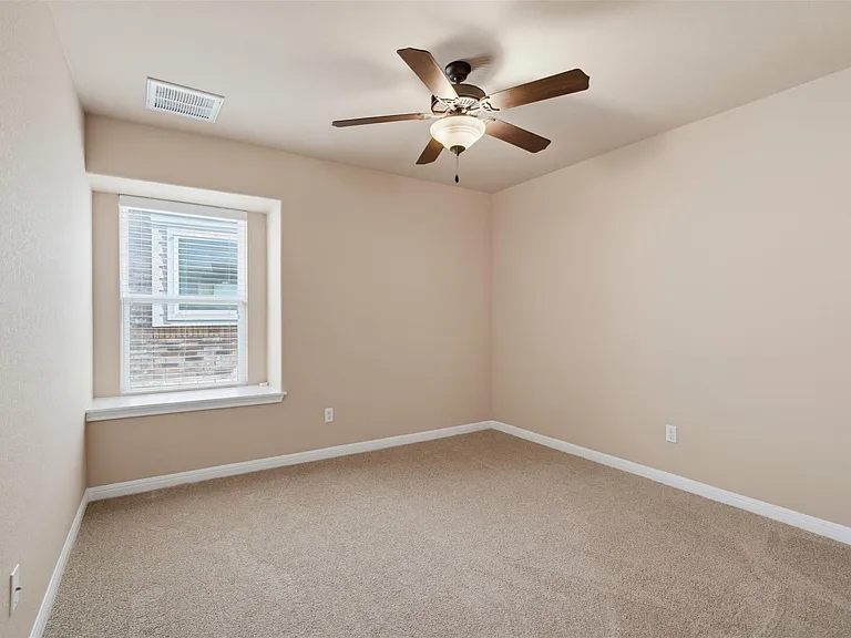 6033 Roma St — Photo 21