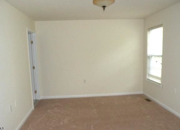 5th image of 49 E Woodland Ave #49