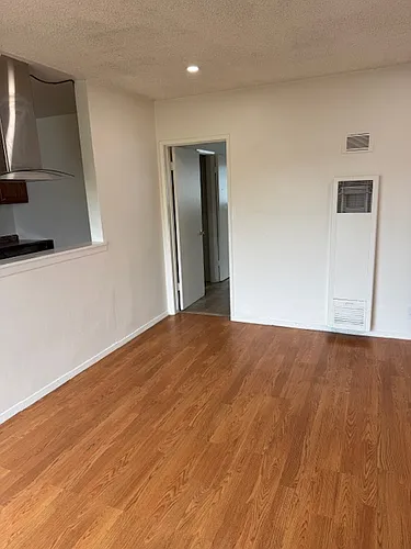 1226-1226 E Borchard Ave #7 Photo 1 1226-1226 E Borchard Ave #7 Photo 1