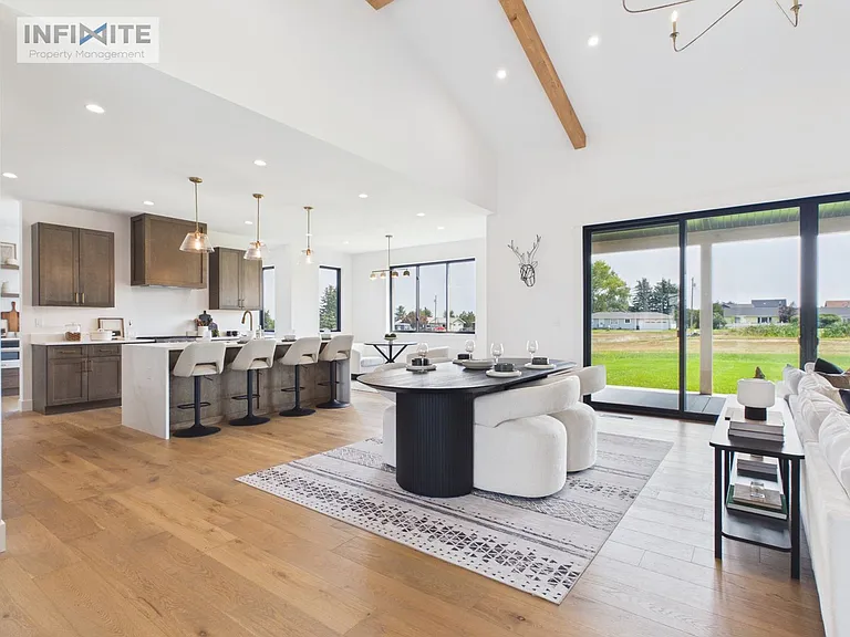 374 Cushing Ln — Photo 8