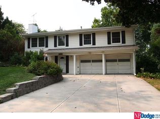 4912 S 86th St, Omaha, NE 68127