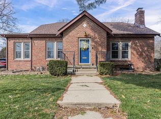 701 S James St, Champaign, IL 61821