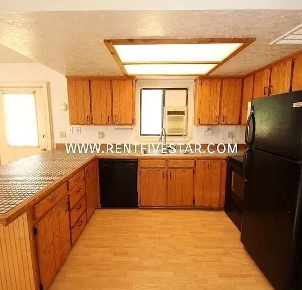 2099 Marigold St — Photo 6