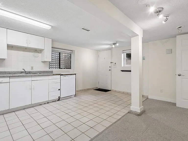 3229 W 11th Ave #GROUND LEVEL — Photo 12