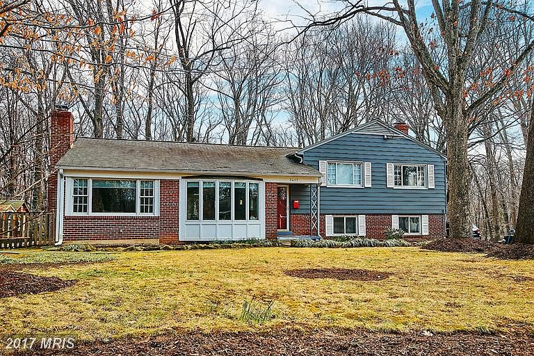 1st image of 3417 Greentree Dr