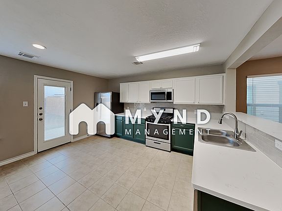 5th image of 419 Silky Leaf Dr