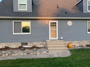 615 S Edgar Rd, Mason, MI 48854