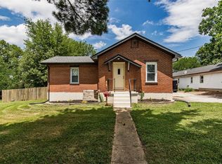 3533 Summit Ave, Saint Louis, MO 63129