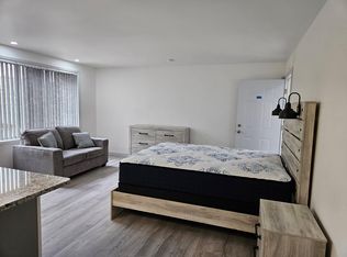 334 W Main St #3, Decatur, IL 62522