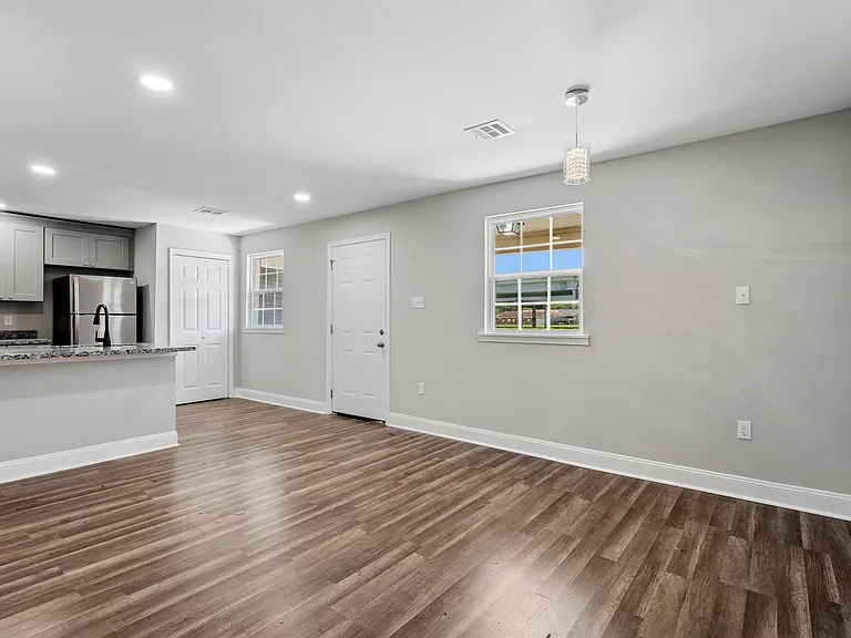 2309 Humanity St — Photo 3