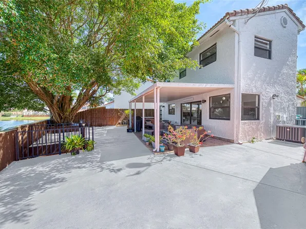 13267 SW 9th Ln, Miami, FL 33184