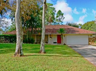 155 Saint Davids Way, Wellington, FL 33414