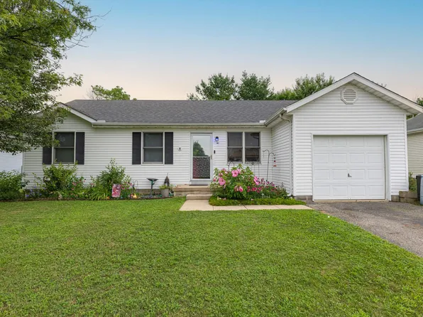 220 Berschet Dr, South Charleston, OH 45368