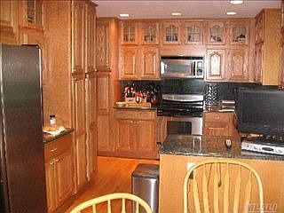 4th image of 95 Buttonwood Dr