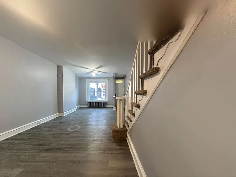 1832 Dudley St — Photo 6