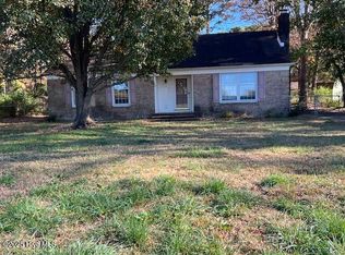 406 S Oak Forest Rd, Goldsboro, NC 27534