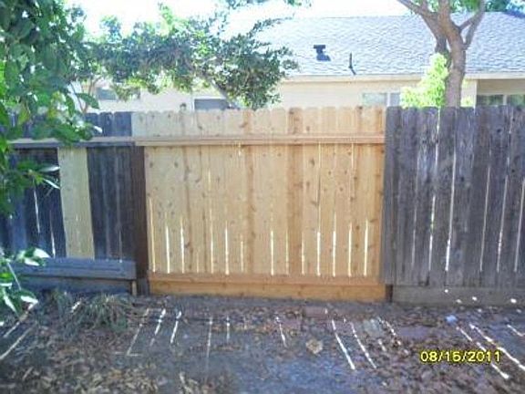 4th image of 2109 Middle River Dr