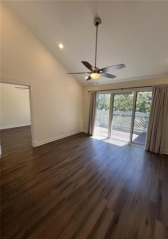 3 bed, 2.0 bath, 1086 sqft, $2,800 — Photo 2
