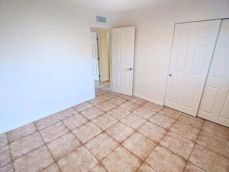 1343 W Alameda St — Photo 24