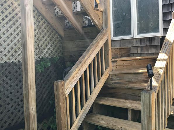 246 Carriage Shop Rd #B