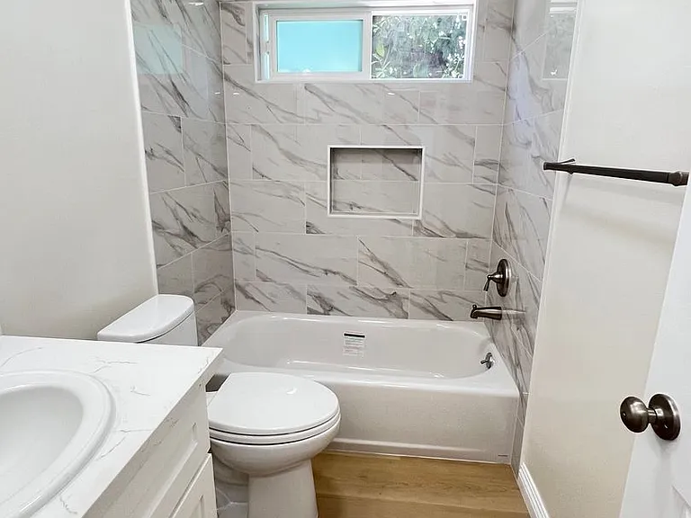 905 S Cabrillo Ave — Photo 11