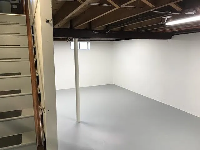 2 Villa Ave — Photo 16