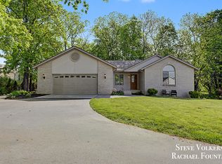 2006 Burton Knoll Ct SE, Kentwood, MI 49546