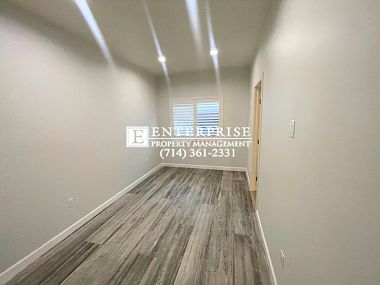 5th image of 6084 Camphor Ave