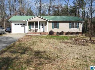 513 Country Ln, Oxford, AL 36203
