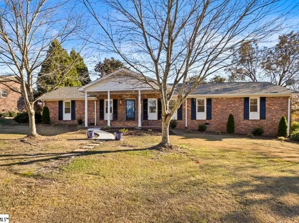 200 Leyswood Dr, Greenville, SC 29615