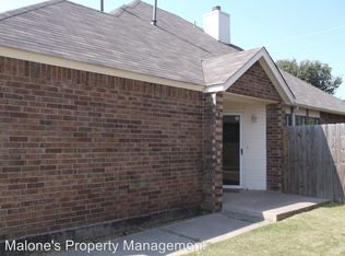 2407 Lakecrest Dr, Moore, OK 73170