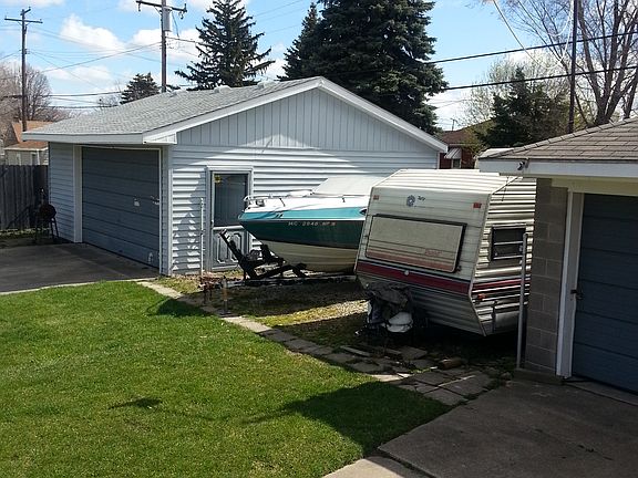 4th image of 4325 6th St