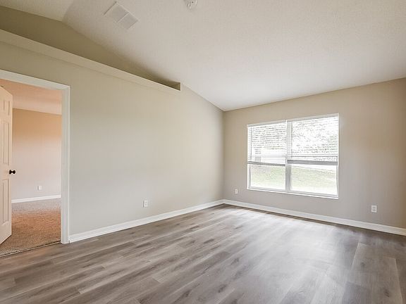 4th image of 11507 Brandiwine Ct