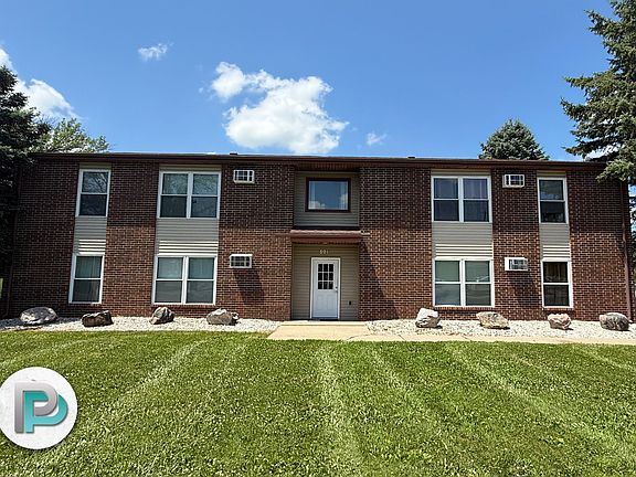 3rd image of 801 Clover Ct #4