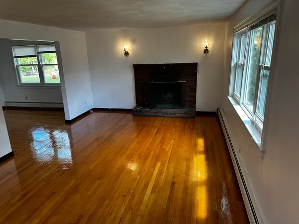 1193 Boylston St #1193, Newton Upper Falls, MA 02464