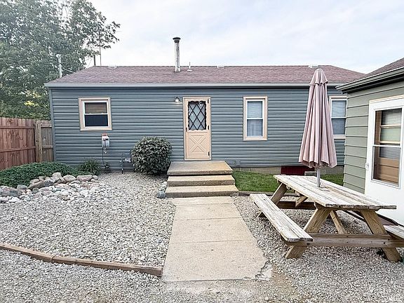 4th image of 2217 W Alto Rd