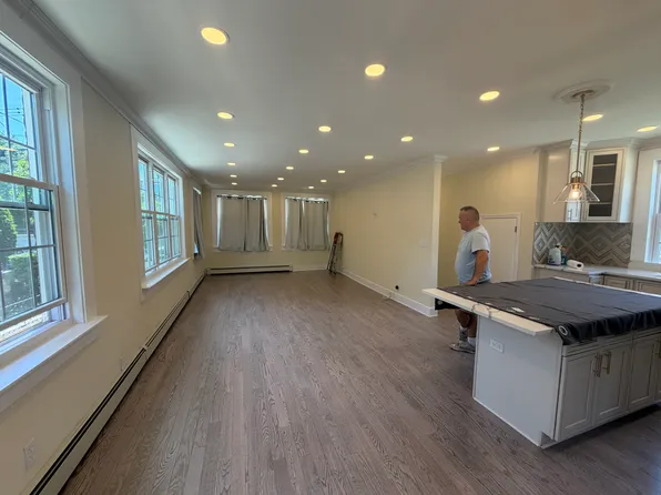 (undisclosed Address), Bronx, NY 10461