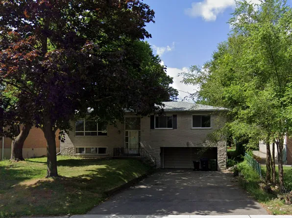 6 Watson St, Toronto, ON M1C 1E1