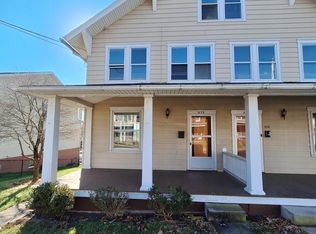 372 W Main St, Dallastown, PA 17313